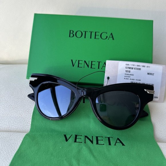 NEW BOTTEGA Veneta Cat-Eye Sunglasses Black Gold-tone Detail Transparent main image 4
